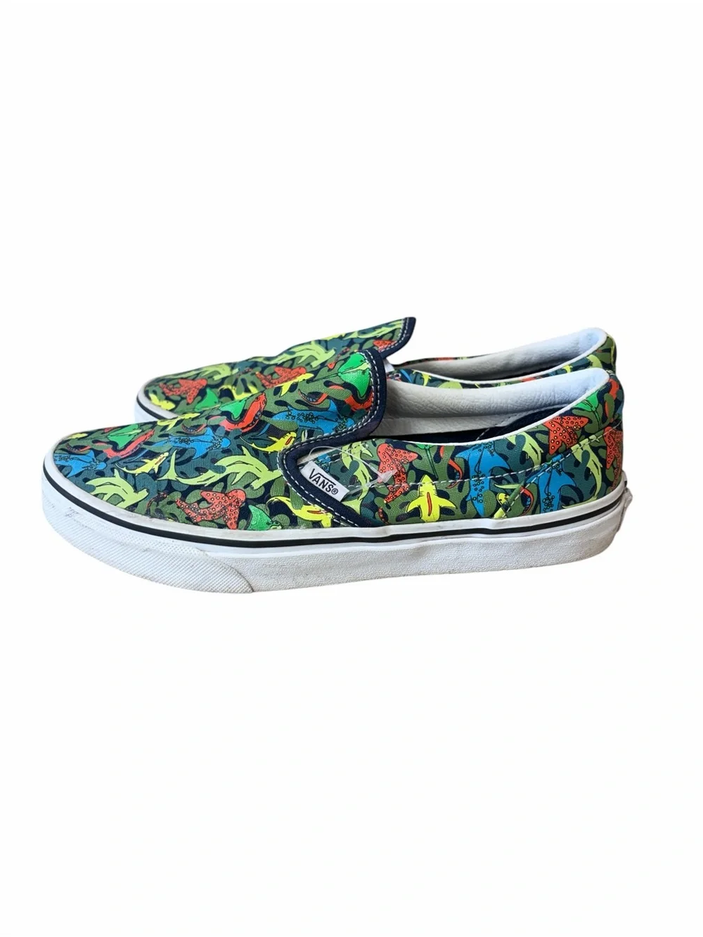 Vans Kids Classic Slip-On Shark Stingray Ocean Print Shoes Multicolor Size 6
